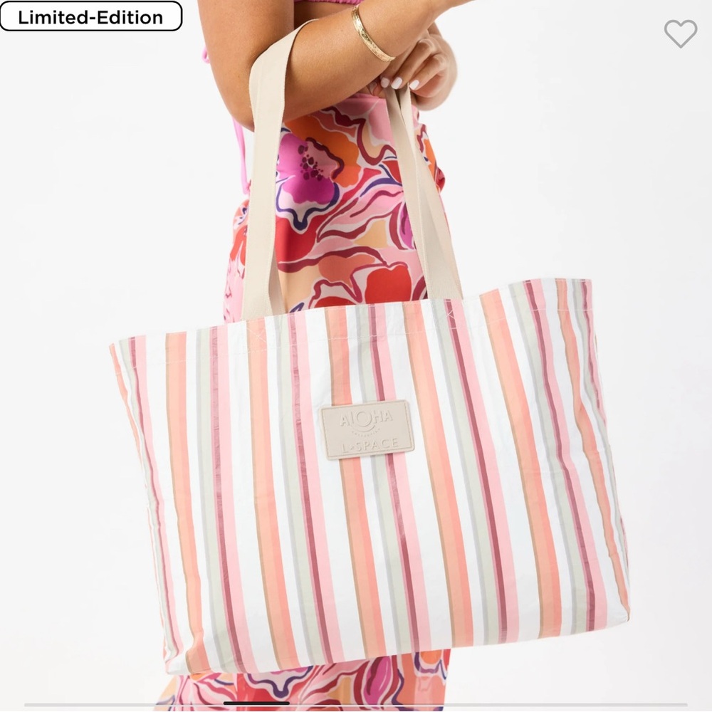 Aloha Collection HOLO HOLO
San Tropez Stripe by L*SPACE NWOT - Picture 4 of 9